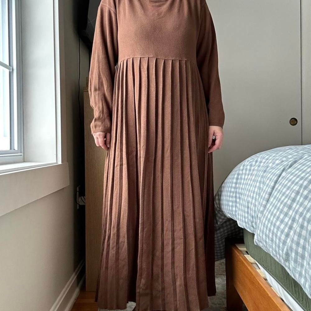 Vintage Brown Pleated Maxi Long Sleeve Dress Size Large